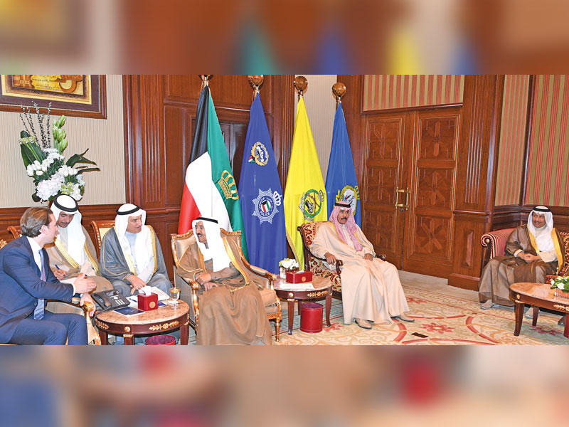 الأمير مستقبلاً المستشار النمساوي بحضور ولي العهد والمبارك