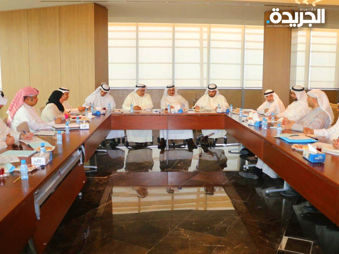  الدكتور سعود الحربي خلال الاجتماع الـ6 للجنة التخطيط والمتابعة للعام الدراسي المقبل 