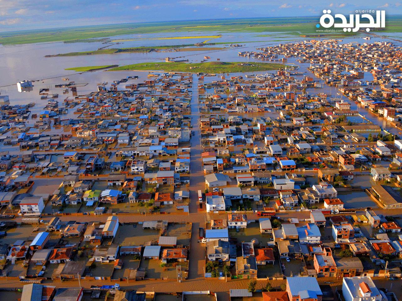 غرق احدى القرى الإيرانية بالكامل