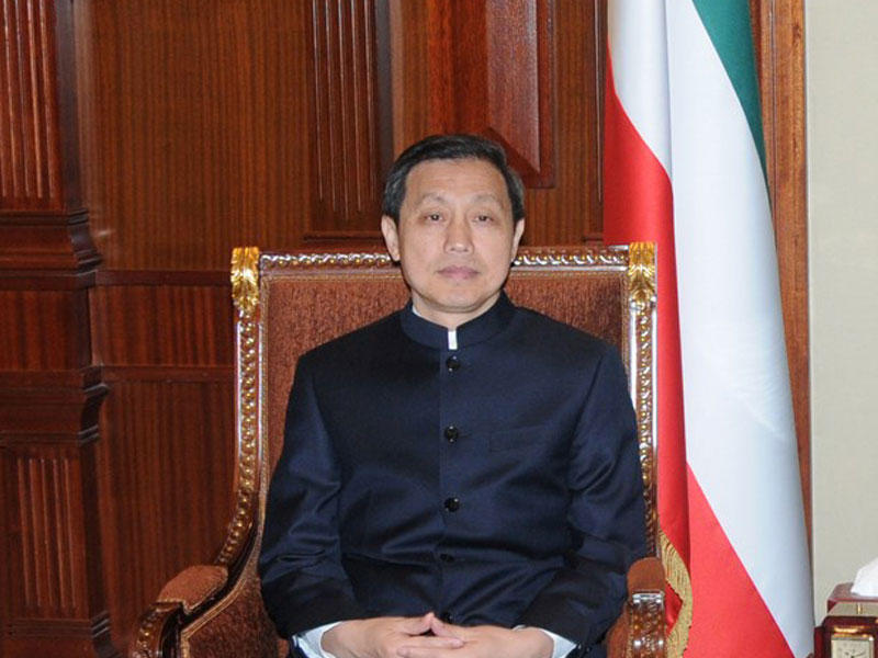 السفير الصيني لدى البلاد لي مينغ قانع