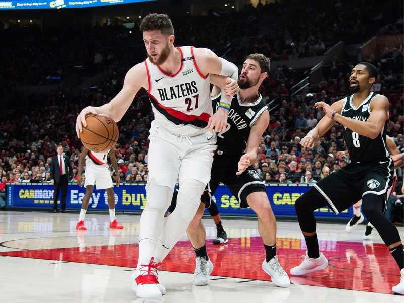 نوركيتش نجم بورتلاند خلال مواجهة نيتس