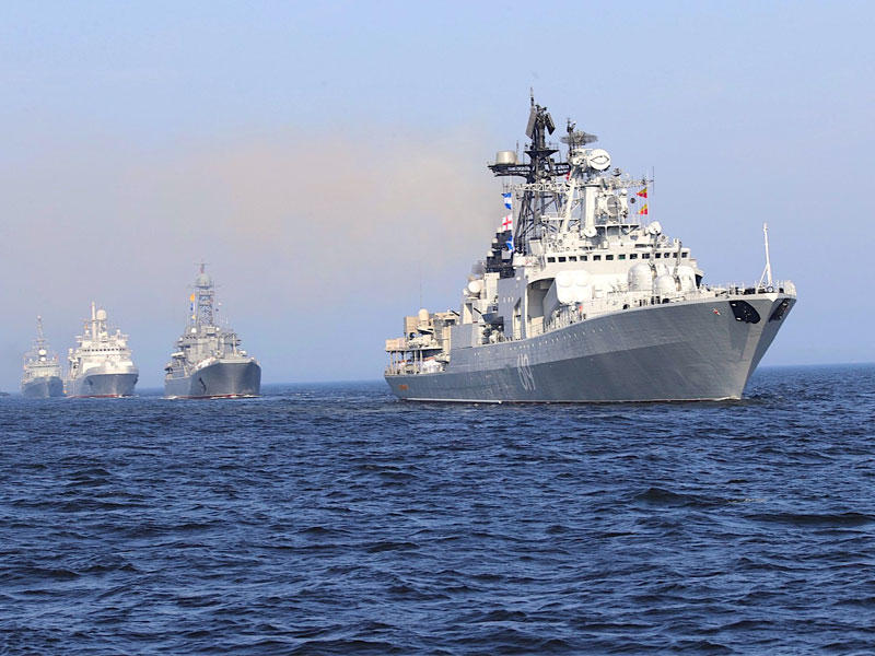 إطلاق السفن الحربية الروسية النار على مراكب أوكرانية في مضيق كيرتشn