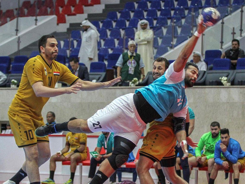 باقر خريبط يصوب على مرمى الكرخ العراقي 