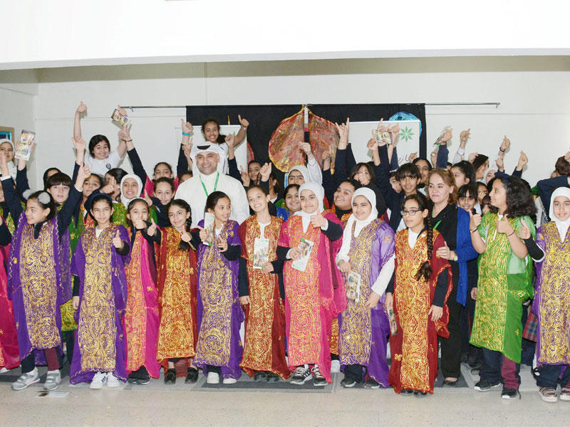 لقطة جماعية خلال الزيارة