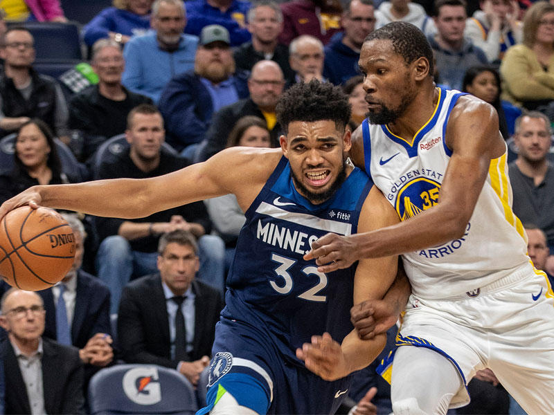 كارل انتوني تاونز نجم مينيسوتا ودورانت نجم ووريرز