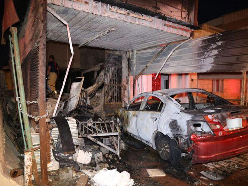 جانب من آثار الحريق