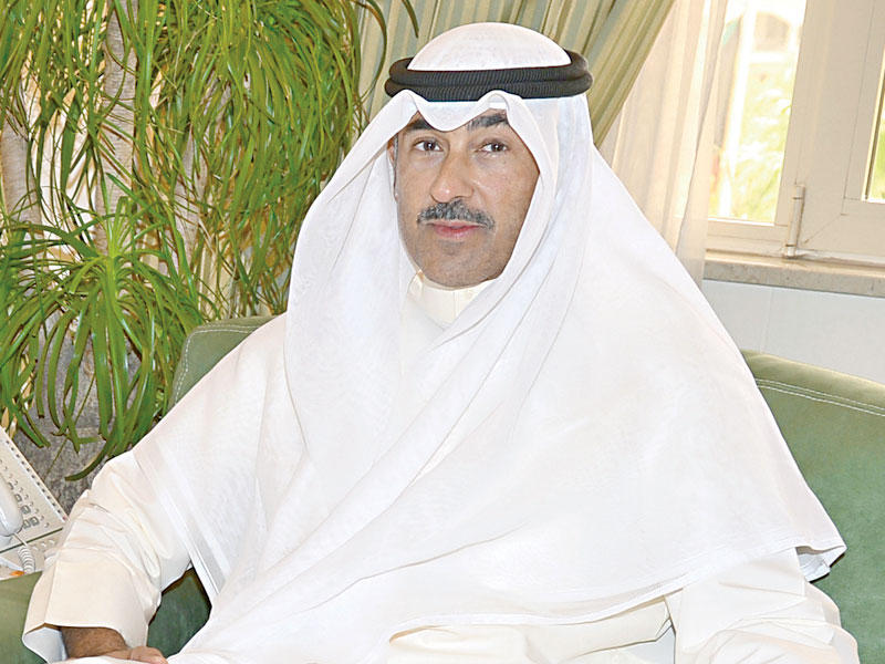 محافظ الأحمدي الشيخ فواز الخالد