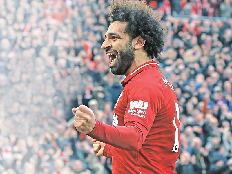 النجم المصري محمد صلاح لاعب نادي ليفربول الإنكليزي لكرة القدم