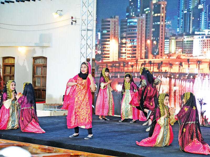 فقرة لتلميذات مدارس الكويت