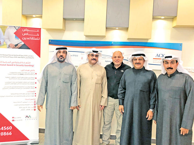 جانب من المشاركين في الدورةn