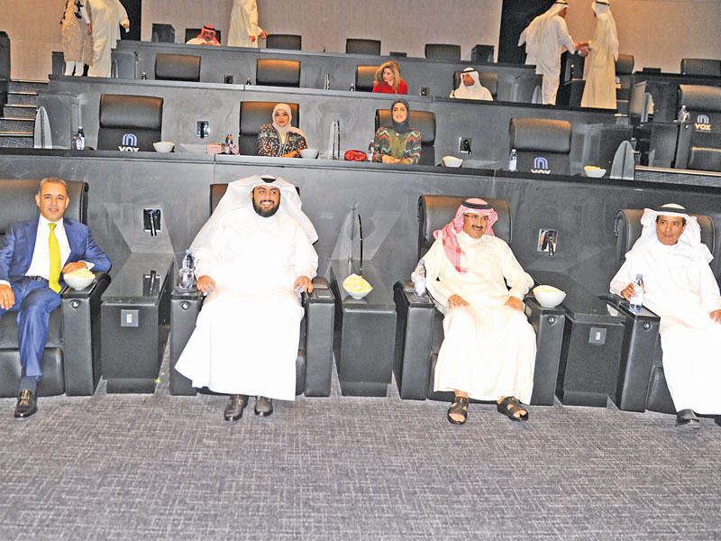 الصباح والإبراهيم والدعيج والعبيد خلال افتتاح المستشفى