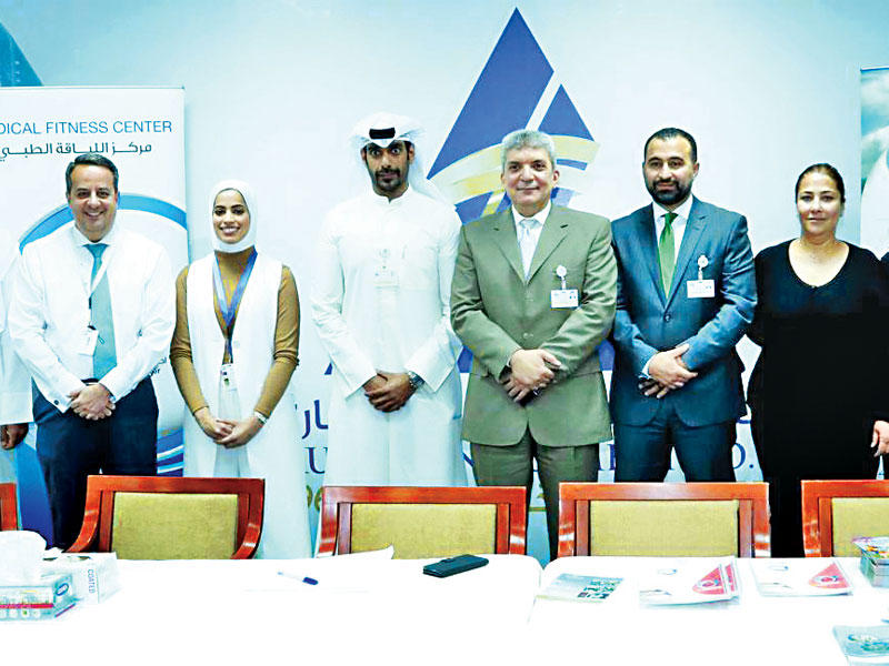 جانب من المشاركين في الحملة