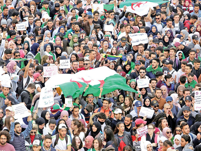 تظاهرات الجزائريين الأخيرة ضد السلطة n