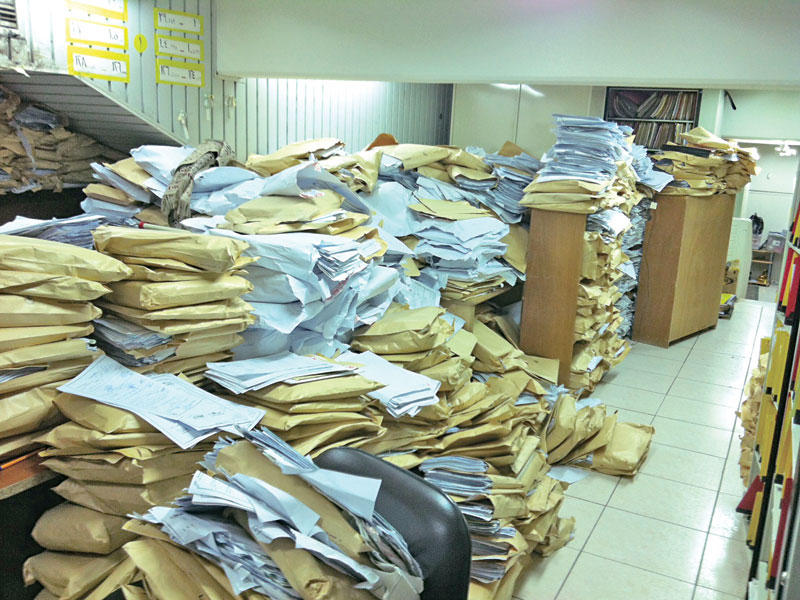 فوضى ملفات الموظفين في «التربية»