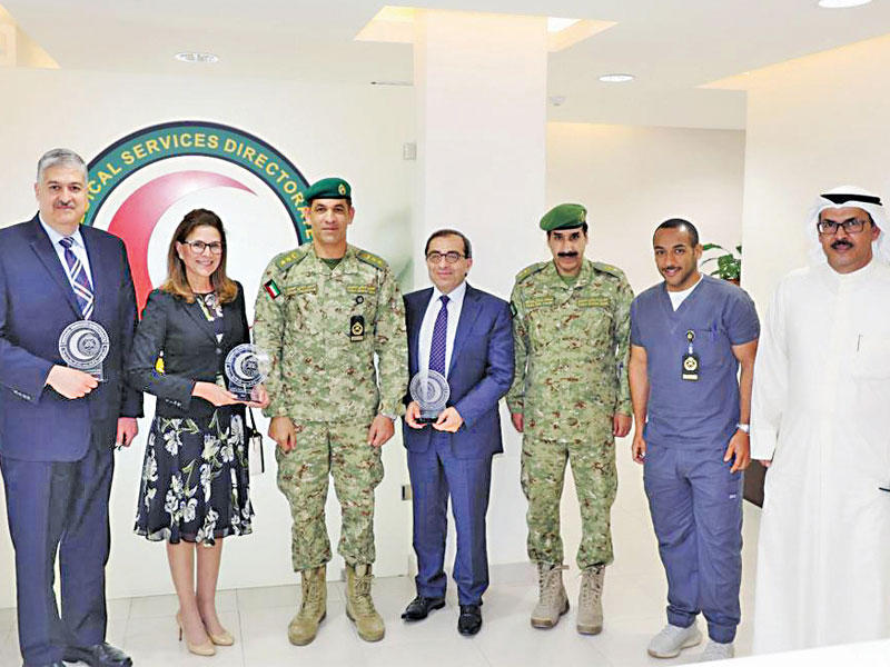 جانب من لقاء الحرس والمستشفى الأميركي