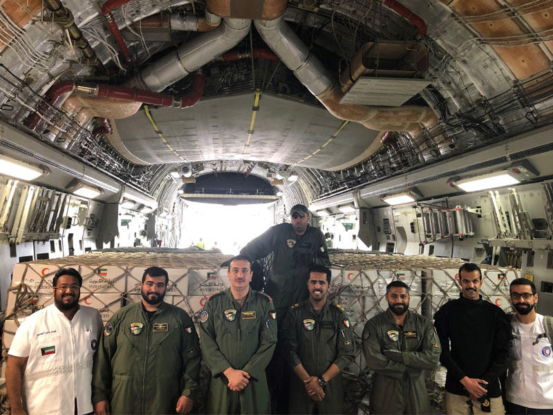 طائرة الإغاثة الكويتية الثانية محملة بالمساعدات