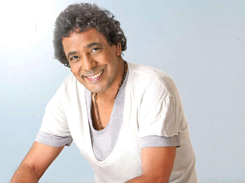الفنان المصري محمد منير
