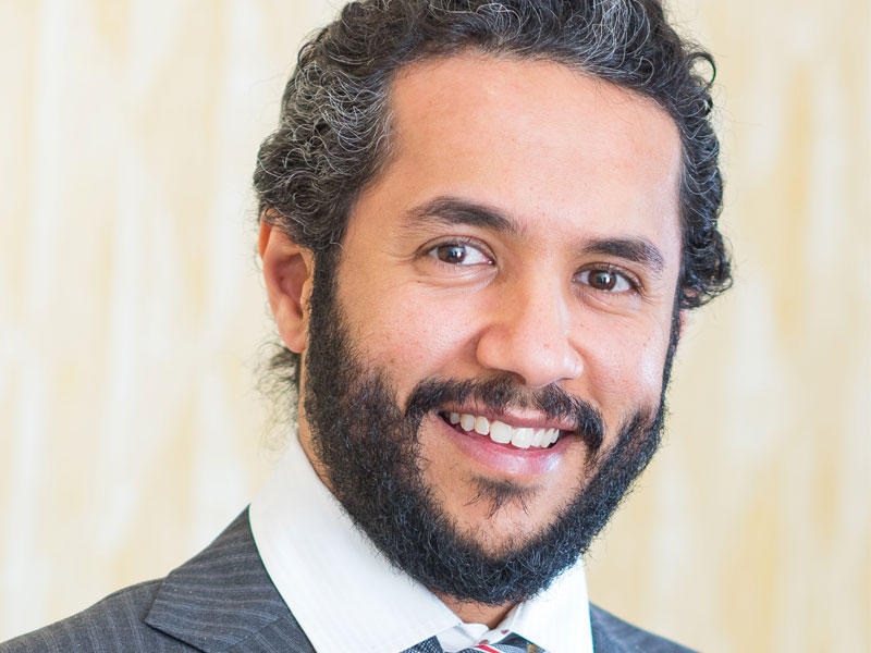  رئيس قسم الجراحة في مستشفى جابر الأحمد د. سلمان الصباح 