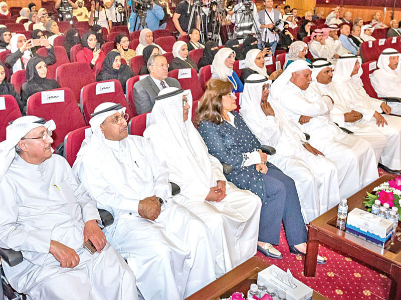 جانب من الحضور خلال فعاليات الموسم الثقافي التربوي الـ 26