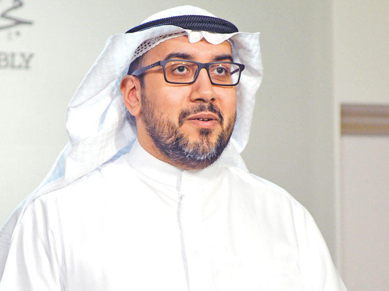 النائب أسامة الشاهين