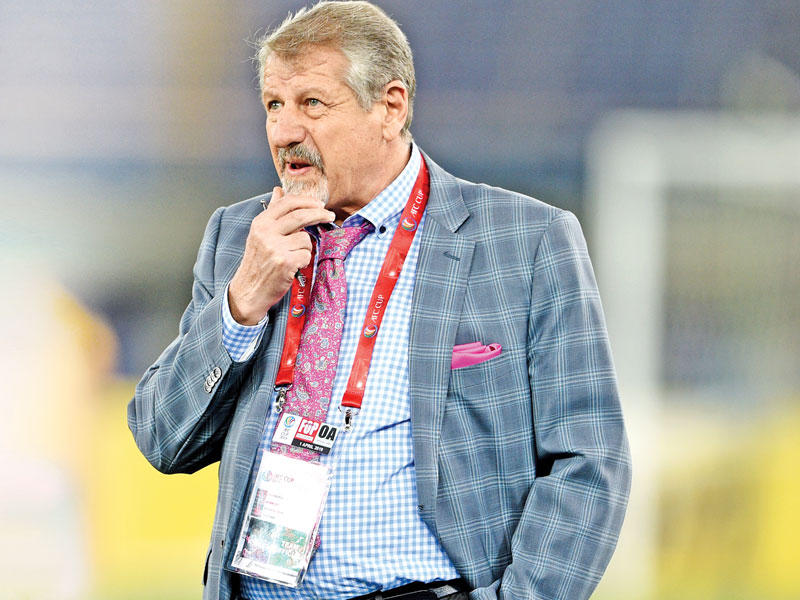 مدرب القادسية الروماني إيوان مارين