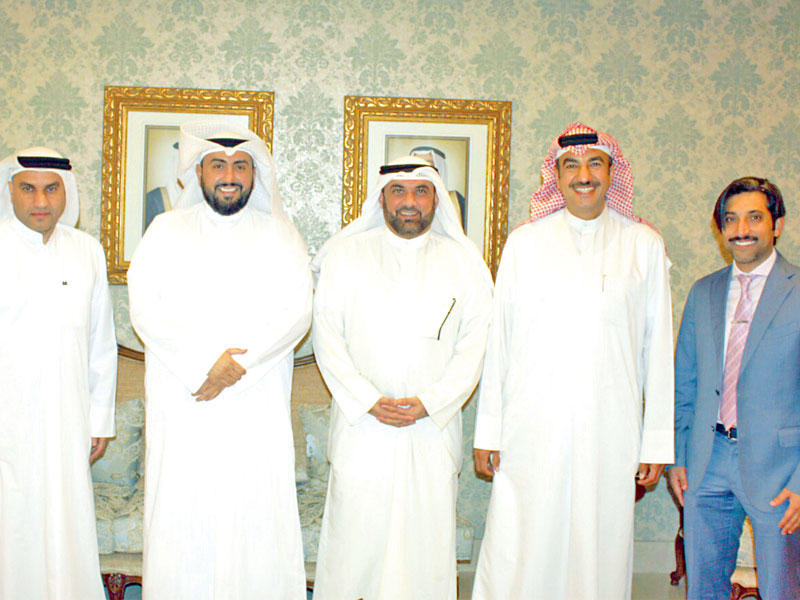 الصباح متوسطاً وفد جمعية الروضة