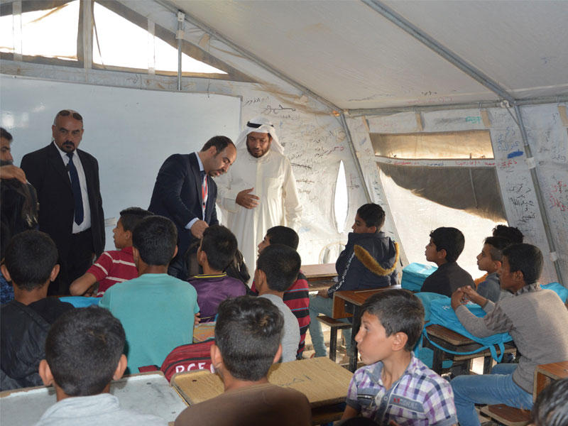 رئيس الهيئة الاسلامية الخيرية العالمية الدكتور عبدالله المعتوق يتفقد مخينات النازحين في اقليم كردستان