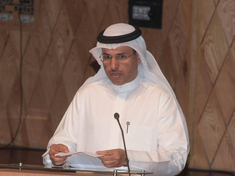 عميد كلية العلوم الإدارية  بجامعة الكويت د. مشاري  الهاجري