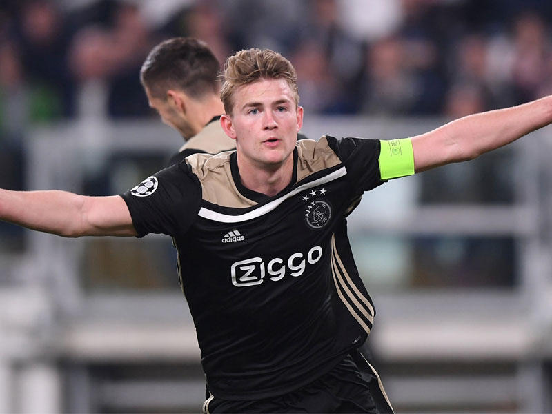 لاعب أياكس أمستردام، ماتياس دي ليخت