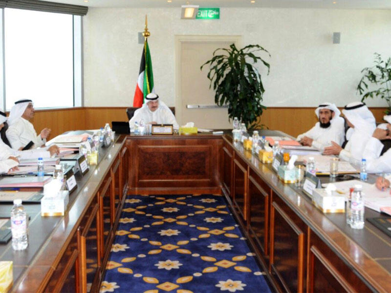 السريع مترئساً الاجتماع