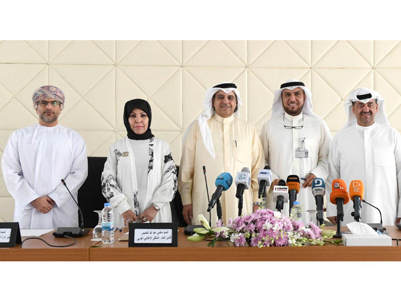 جانب من المؤتمر الصحافي للإعلان عن المؤتمر