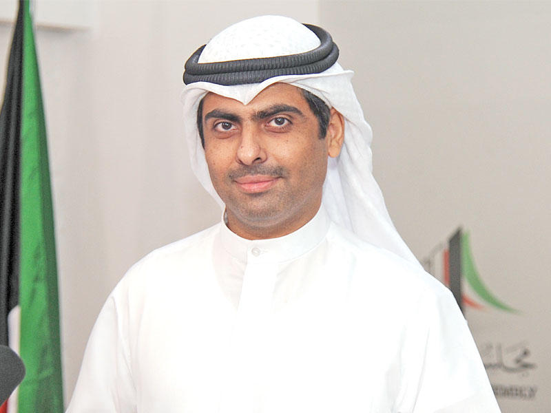 النائب رياض العدساني