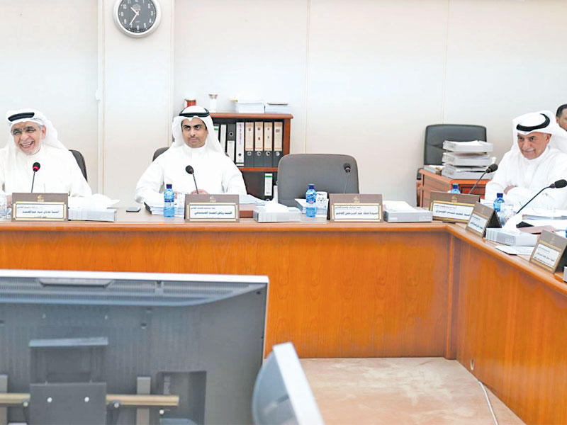 اجتماع سابق للجنة «الميزانيات»