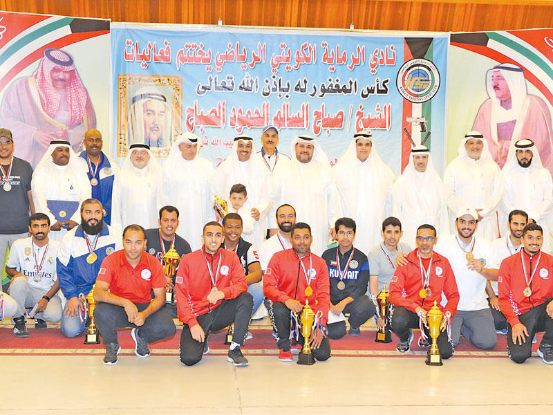 صورة جماعية للرماة الفائزبن في منافسات البطولةn