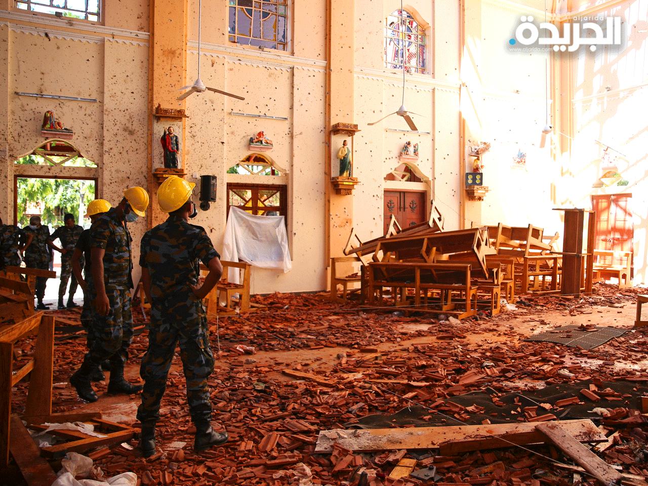 اثار احدى الكنائس بعد الهجمات الانتحارية يوم أمس