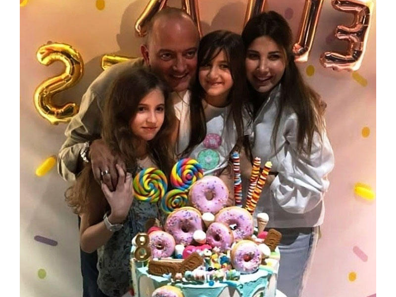 نانسي عجرم مع أسرتها