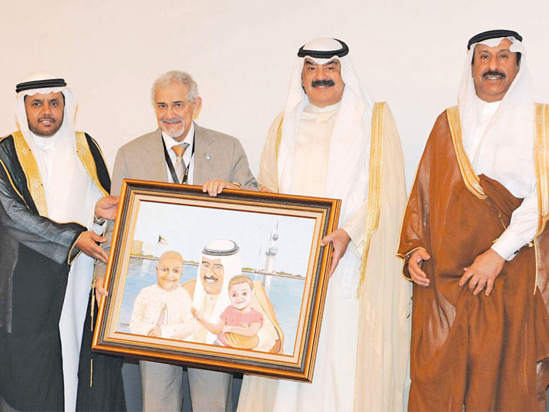 الجارالله والساير خلال افتتاح الاجتماع الـ44 للمنظمة العربية للهلال والصليب الأحمر