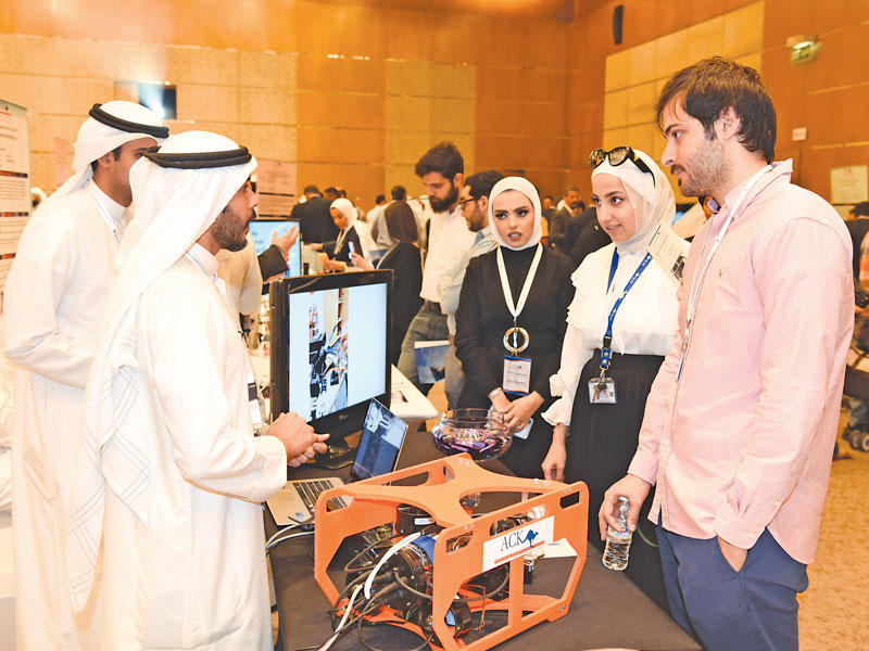 جانب من المعرض 