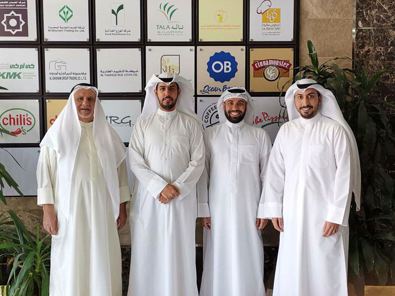 عبدالغني الغنيم وعبدالله أبورقبة ومشاري الغنيم وعبدالمحسن بولند