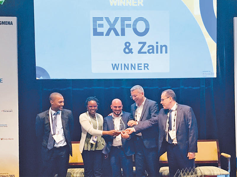 تكريم مجموعة زين وEXFO خلال حفل جوائز «5G MENA» 