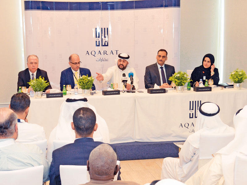 طلال البحر مترئساً «العمومية»  (تصوير عبدالله خلف)