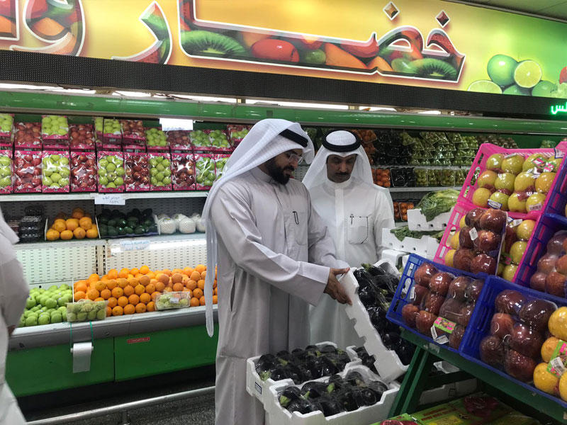 جانب من الحملة على التعاونيات