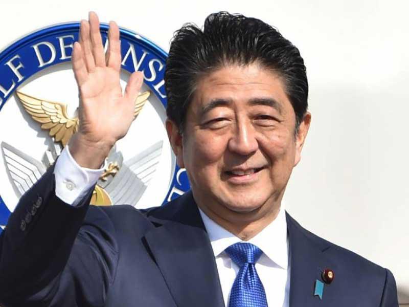  رئيس الوزراء الياباني شينزو آبي