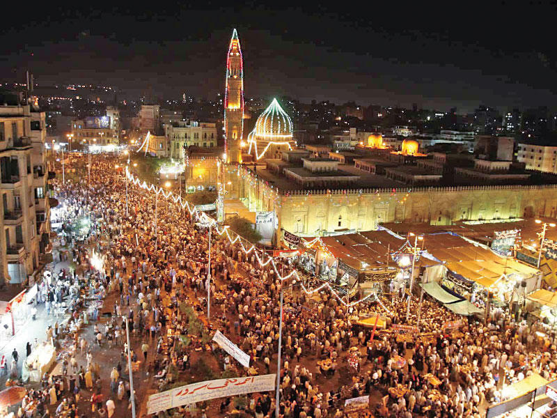 من الأجواء الرمضانية في مصر 