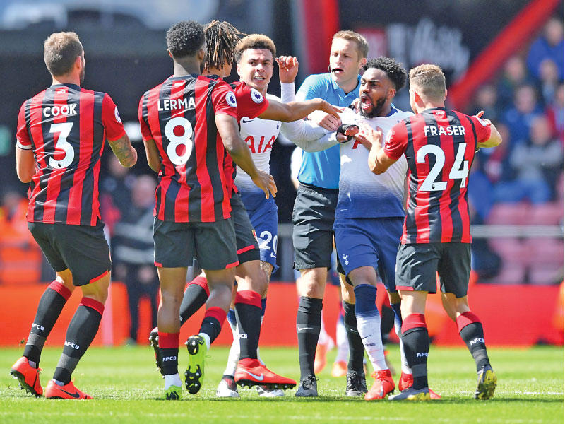 مشاجرة بين لاعبي توتنهام وبورمنوث