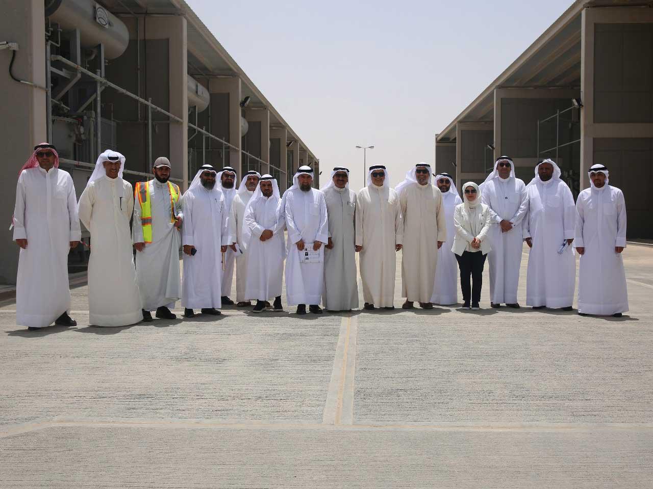 بوشهري متوسطة قياديي المؤسسة ومقاولي المشروع