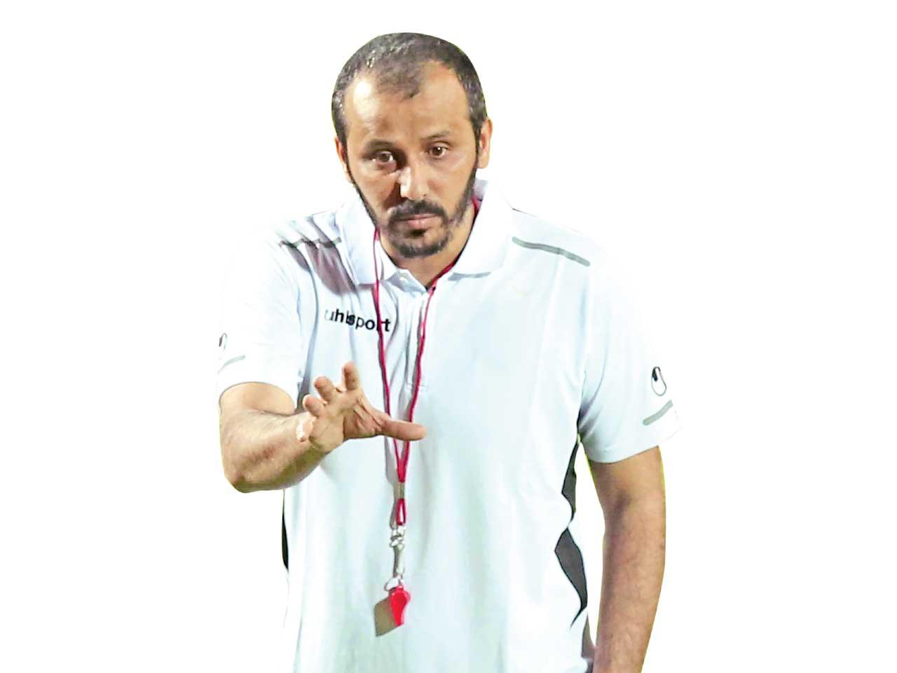 مدرب الفحيحيل لكرة القدم محمد دهيليس