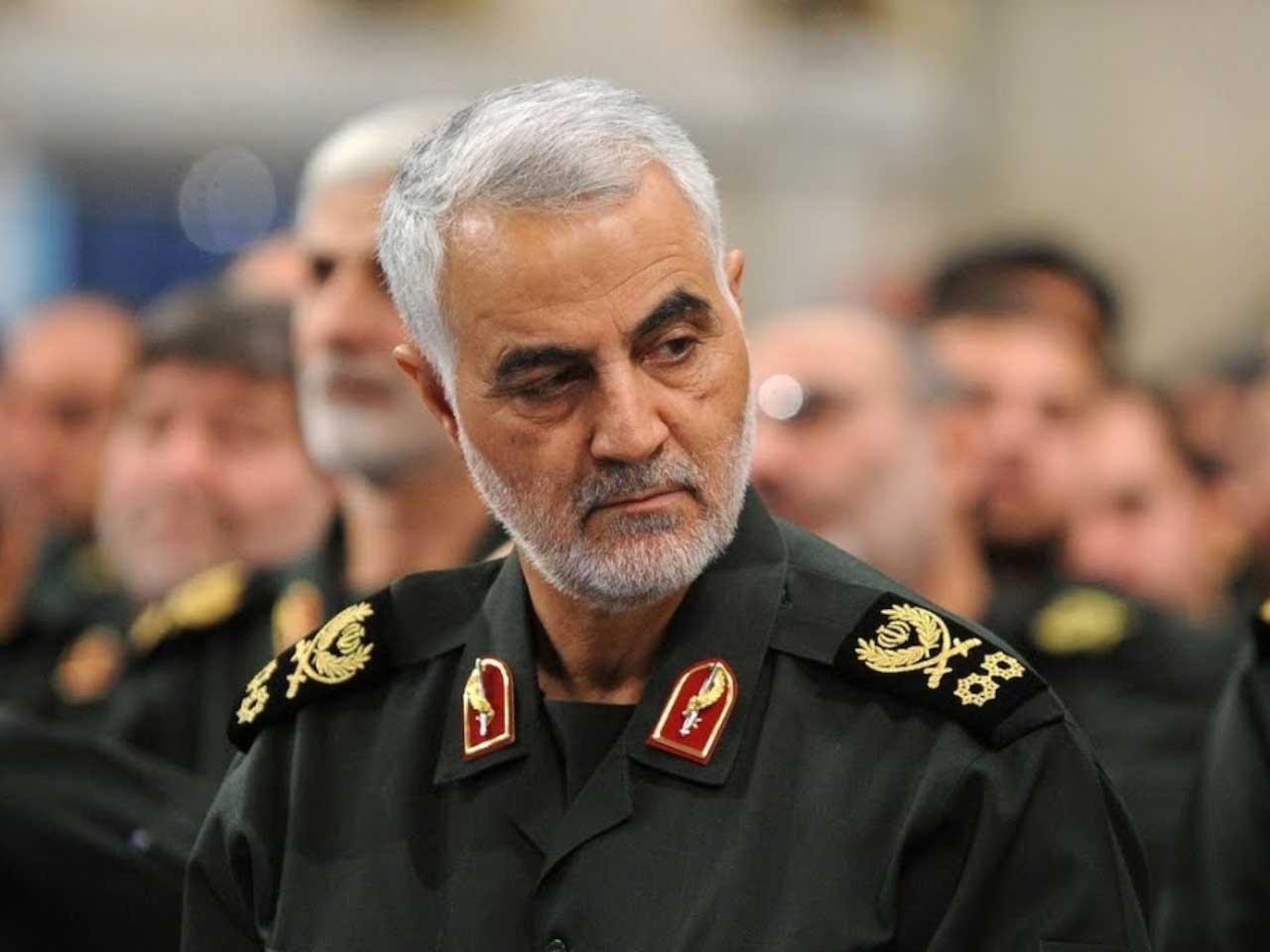 اللواء قاسم سليماني قائد «فيلق القدس» بالحرس الثوري الإيراني 