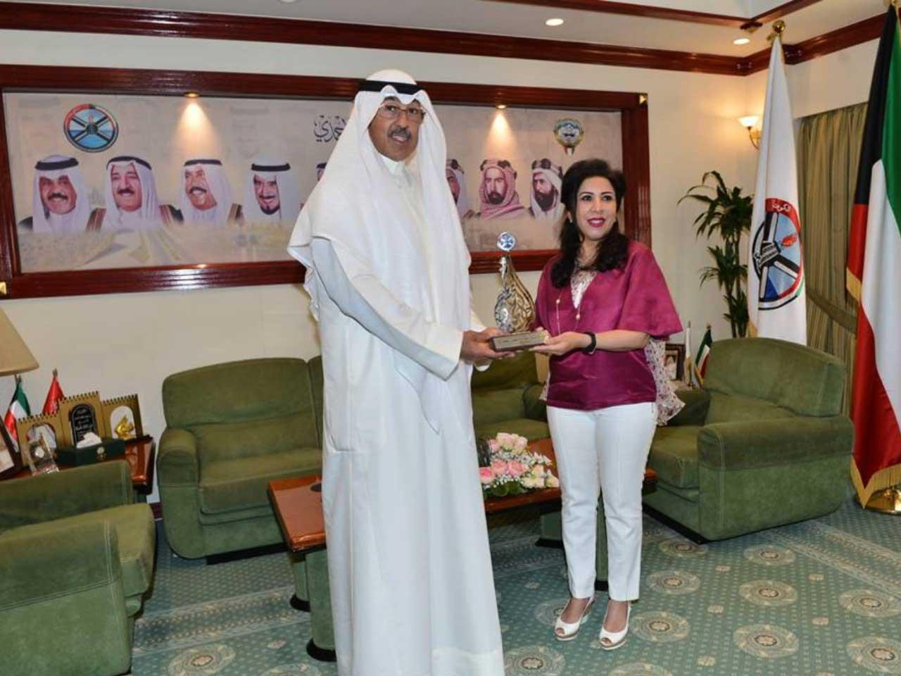 محافظ الأحمدي مستقبلاً أماني الورع