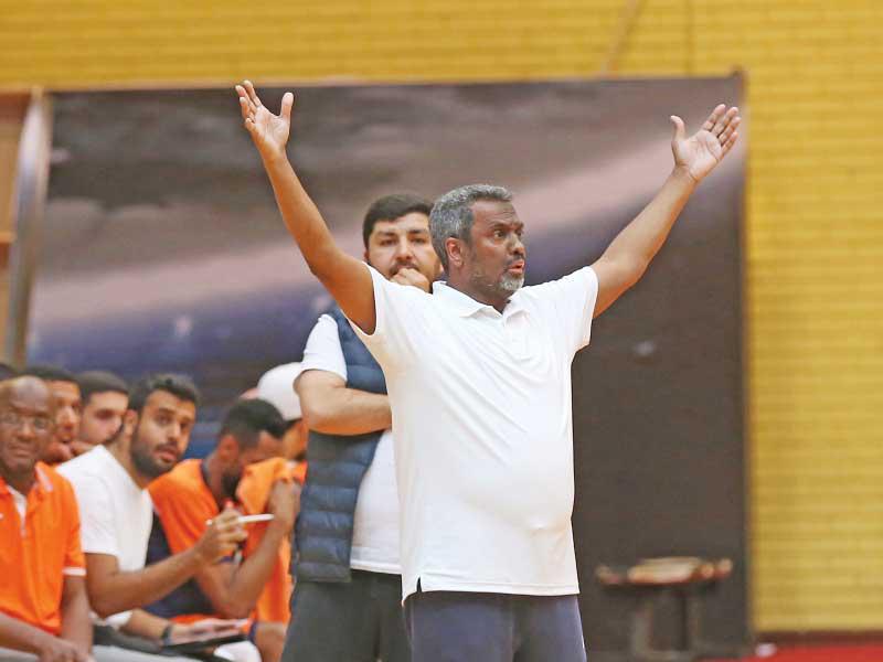 المدرب الوطني للفريق الأول لكرة السلة بنادي كاظمة خالد النجم